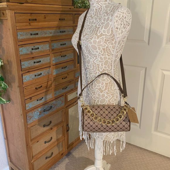 Steve Madden Cog Multi BMegga Logo Crossbody Bag - Picture 7 of 8